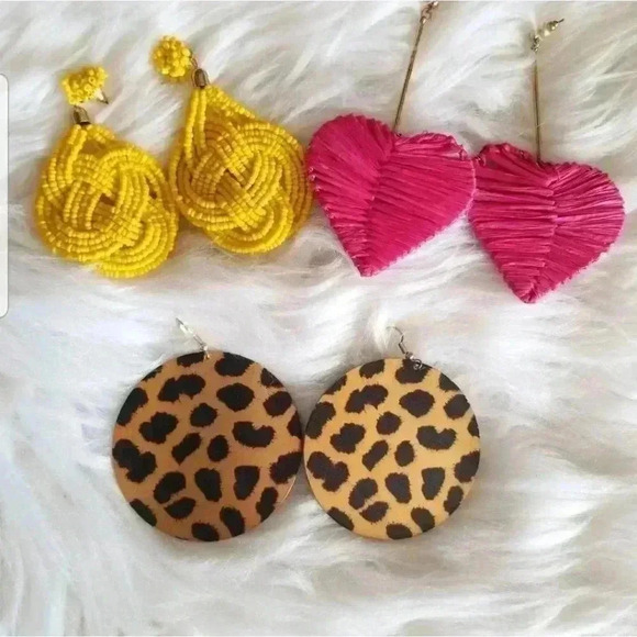 Charmin Charlie Earrings - Picture 2 of 5